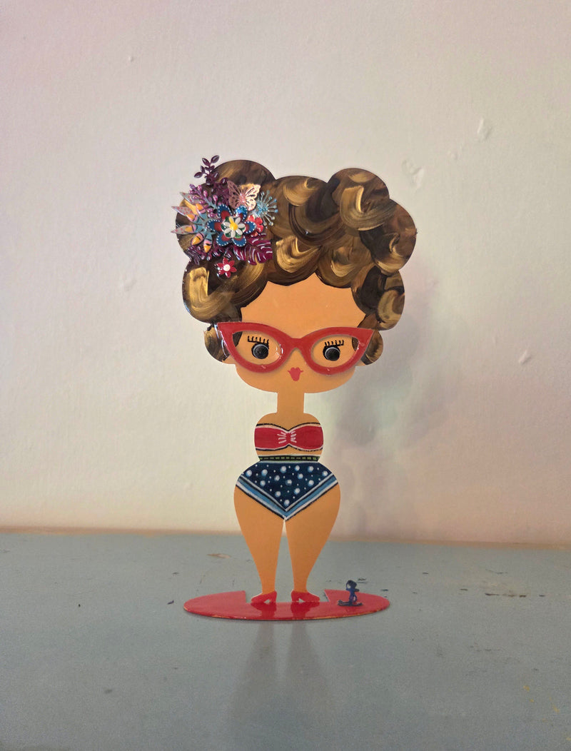 מדאם פנטסטיק עם בגדים ים 22 סמ גובה