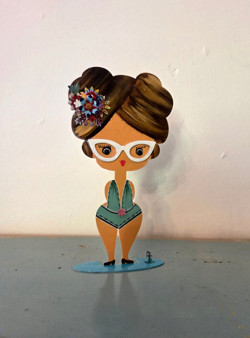 מדאם פנטסטיק עם בגדים ים 22 סמ גובה